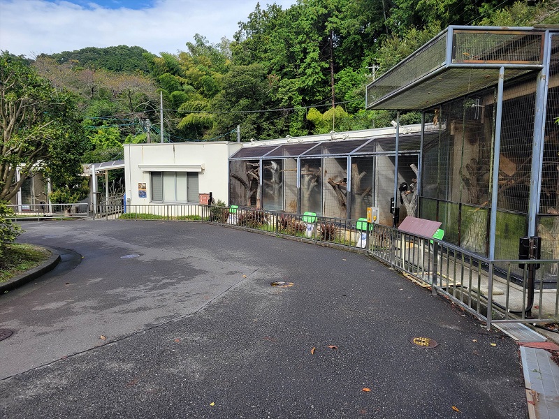 小型サル舎｜静岡市立日本平動物園